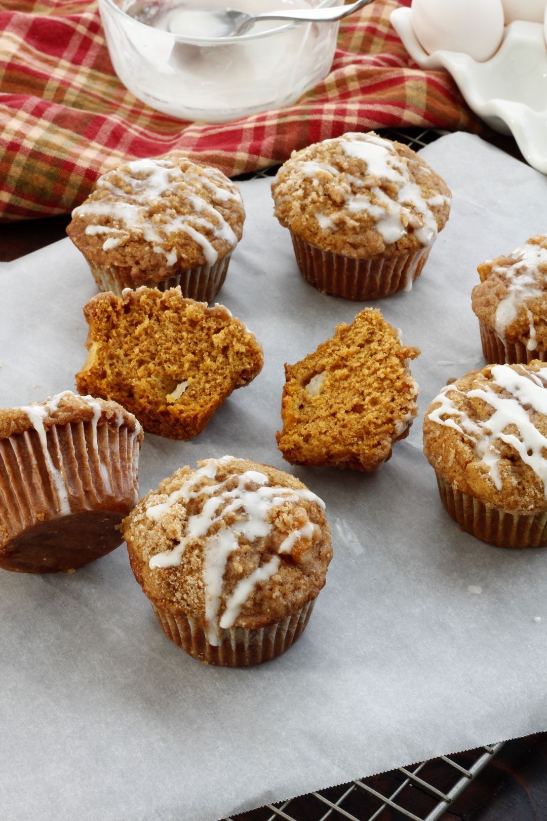 Pumpkin-Apple Streusel Muffins - Pallet and Pantry