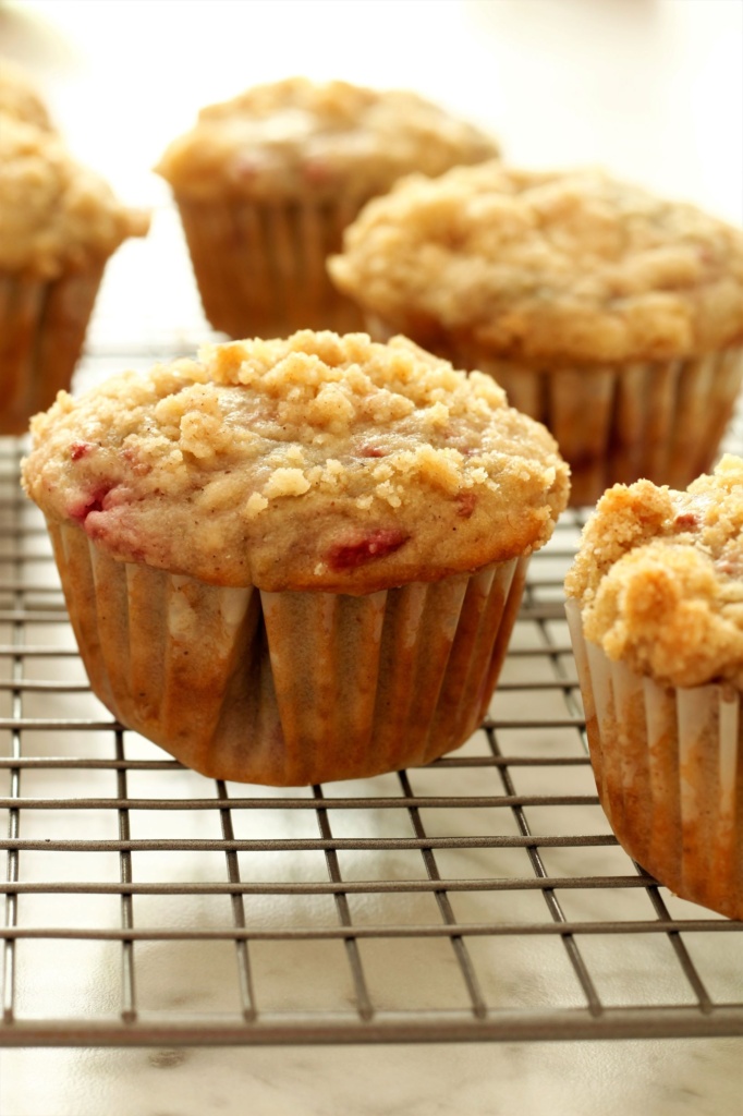 Apple Streusel Muffins With Vanilla Glaze - Pallet And Pantry