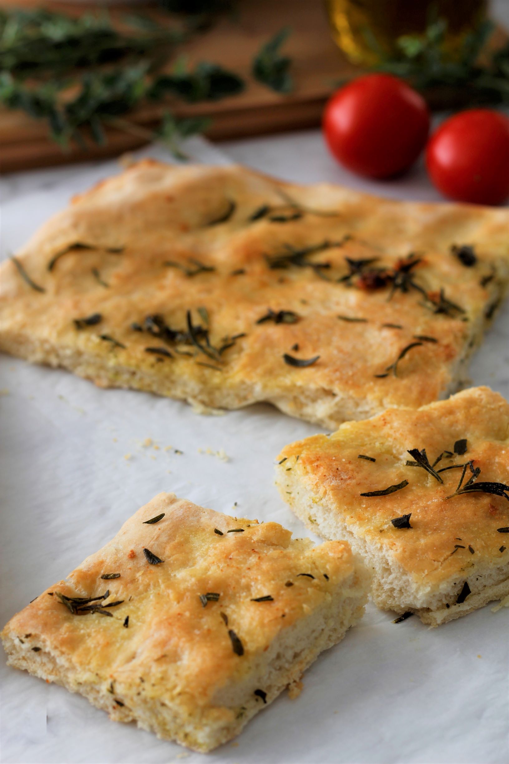 Easy Herb and Garlic Focaccia Bread - Pallet and Pantry