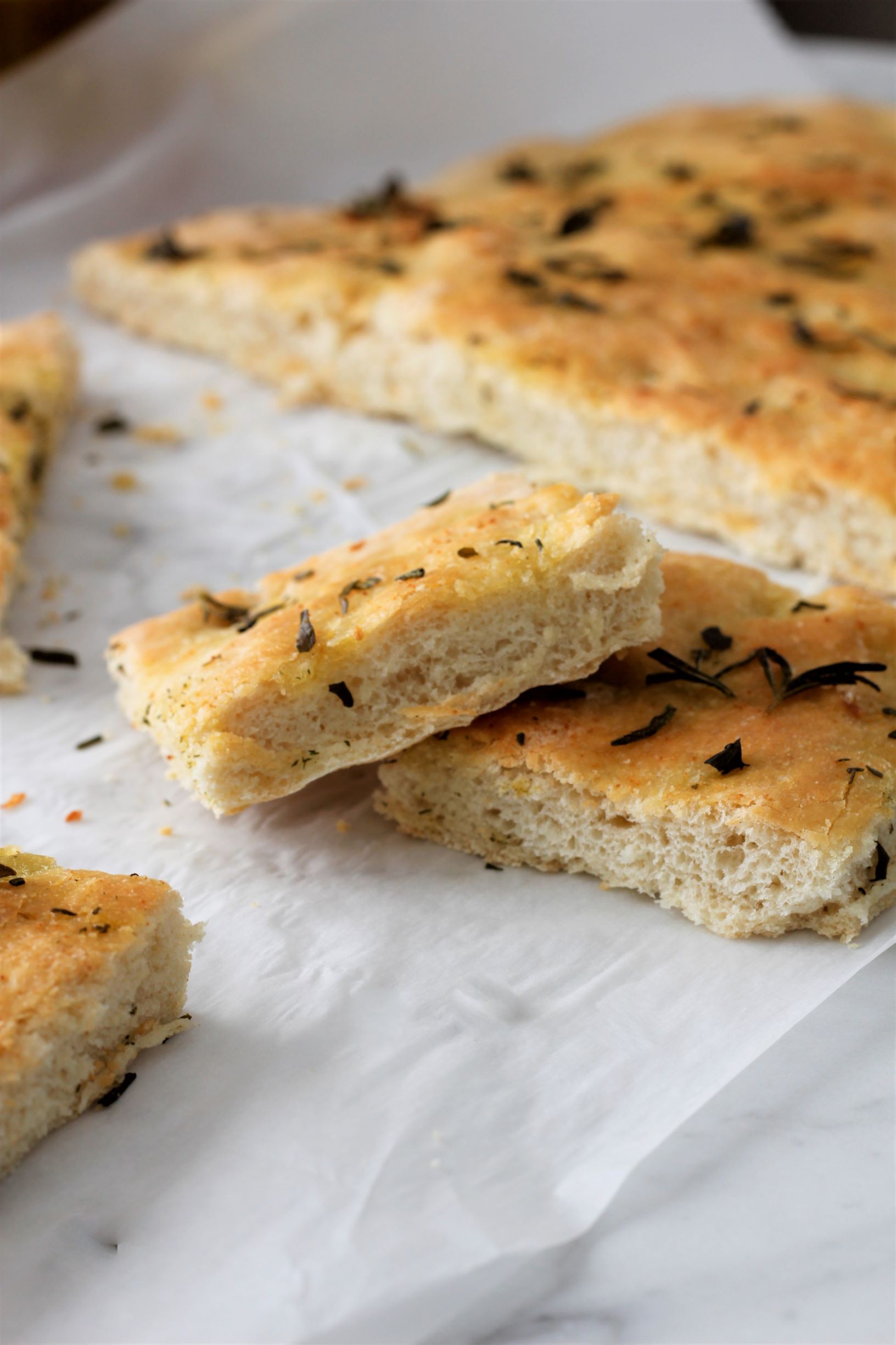 Easy Herb and Garlic Focaccia Bread - Pallet and Pantry