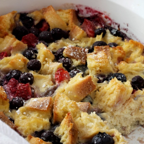 Mixed Berry Bread Pudding - Pallet And Pantry