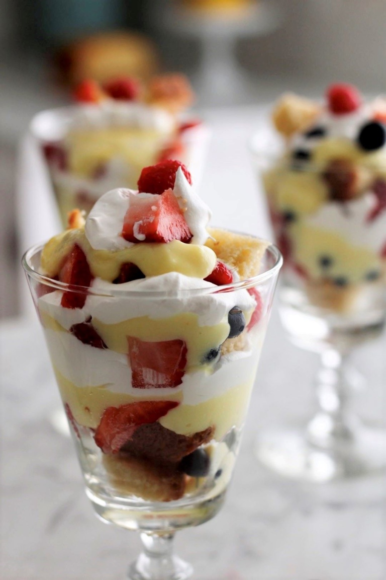 Individual Berry Trifles! - Pallet and Pantry