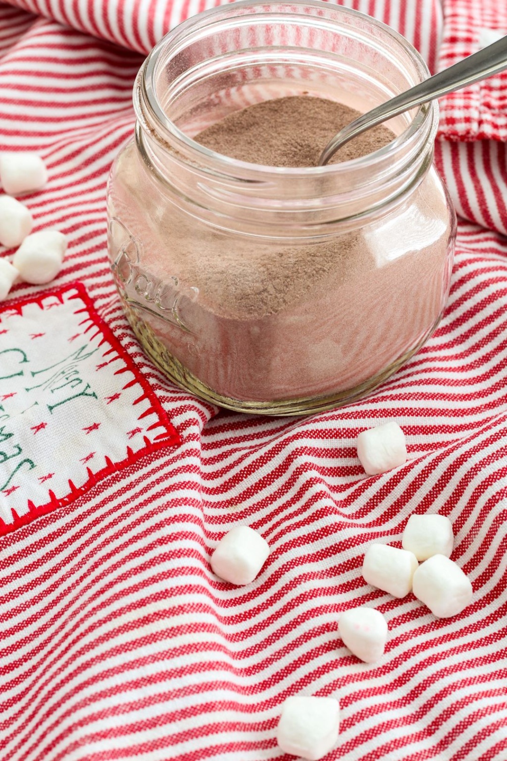 Quick and Easy Hot Cocoa Mix Pallet and Pantry