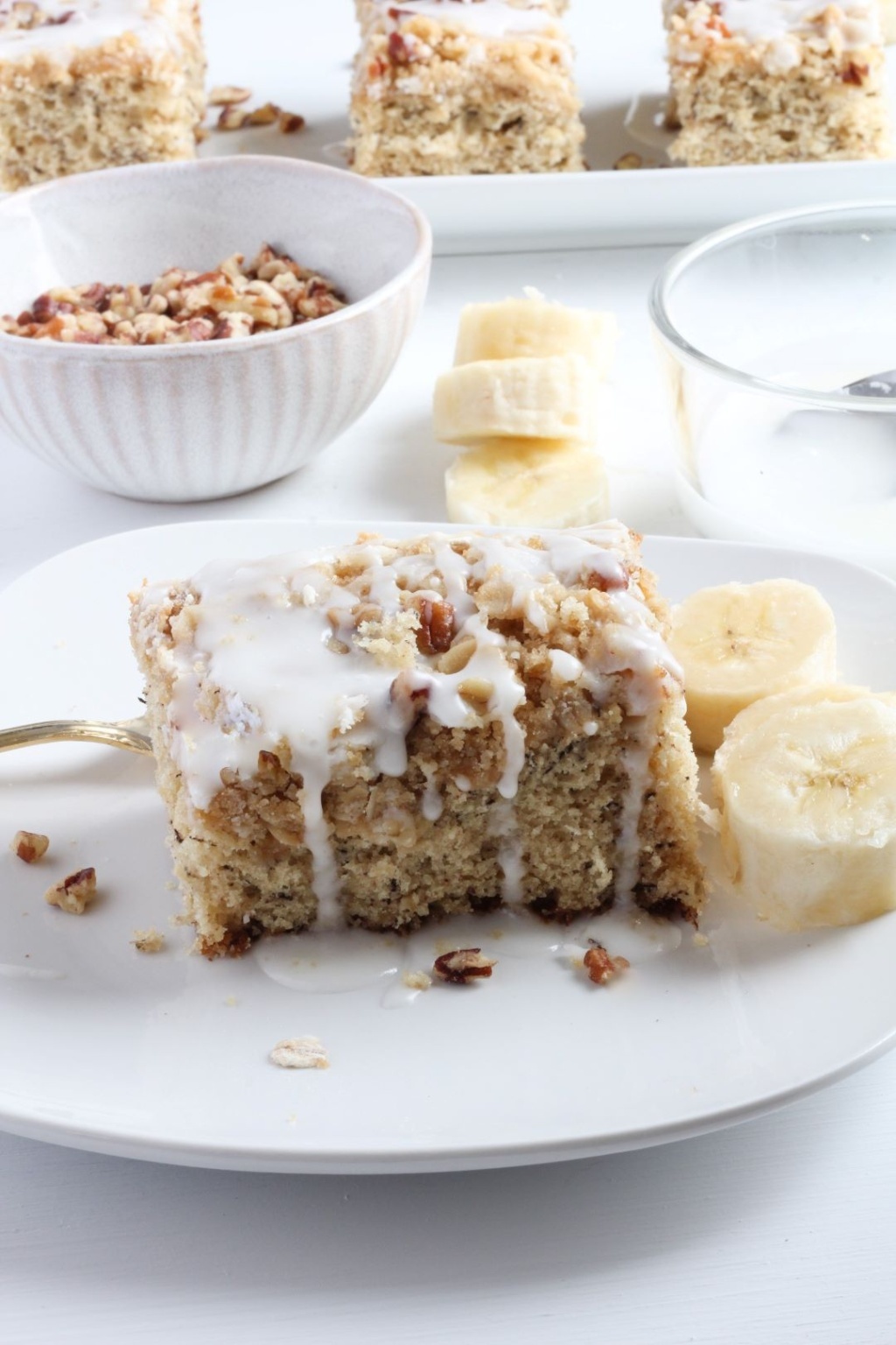 Banana Streusel Coffee Cake - Pallet And Pantry