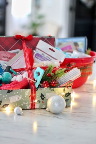 Dollar Tree Spa Set, DIY Mothers Day Gift Basket Ideas